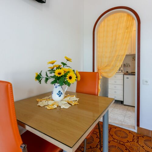Apartament 3-osobowy na piętrze z widokiem na morze z 1 pomieszczeniem sypialnianym