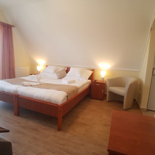 Superior Zweibettzimmer mit Balkon (Zusatzbett möglich)