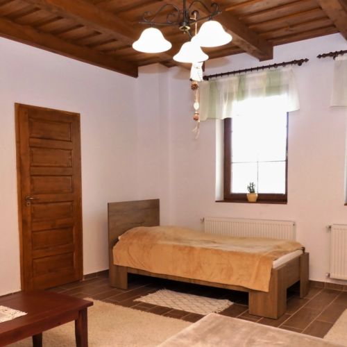 Apartman pro 5 os. se 2 ložnicemi s výhledem do dvora 