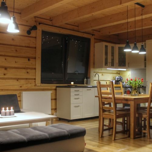 Domek drewniany 8-osobowy z widokiem na las