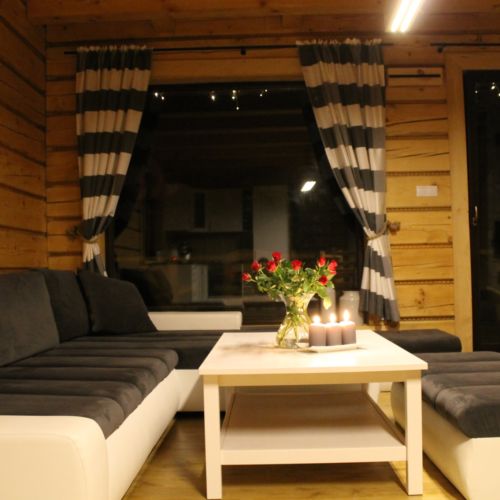 Domek drewniany 8-osobowy z widokiem na las