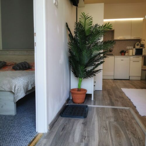 Udvarra néző emeleti 6 fős apartman