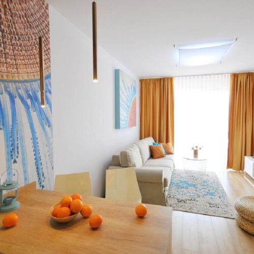 Apartament cu balcon cu vedere spre gradina cu 2 camere pentru 4 pers.