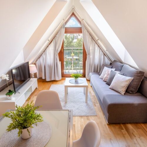 Apartament 4-osobowy na poddaszu z widokiem na góry z 2 pomieszczeniami sypialnianymi