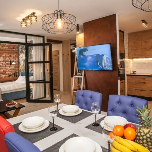 Apartament 8-osobowy na parterze Deluxe z 4 pomieszczeniami sypialnianymi