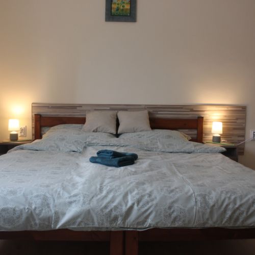 Camera cvadrupla familial(a) la etaj