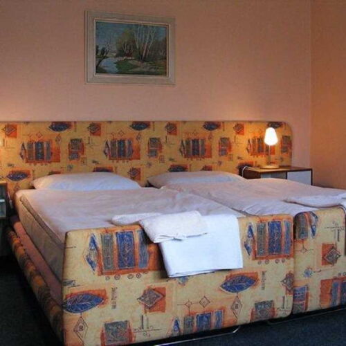 Camera dubla cu duș