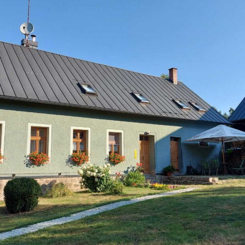 Pokoj se sprchou s vlastní kuchyňkou pro 4 os.