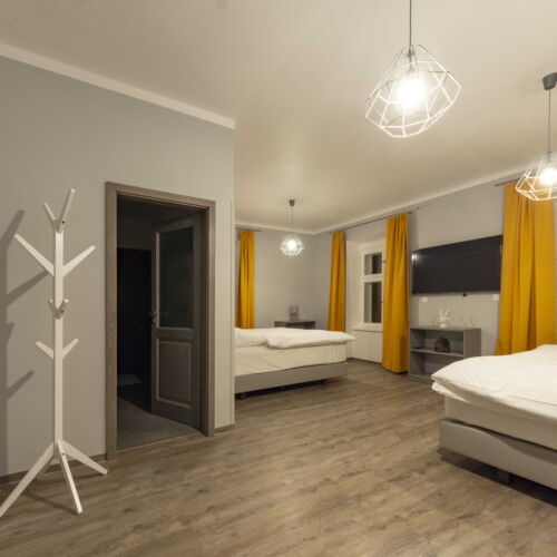 Quadruple Room with Shower