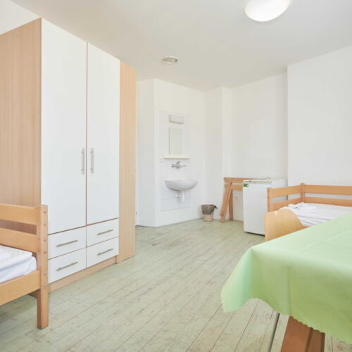 Apartment for 2 Persons with Shower and Kitchenette (extra bed available)