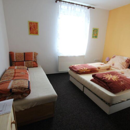 Triple Room with Shower and Shared Kitchenette