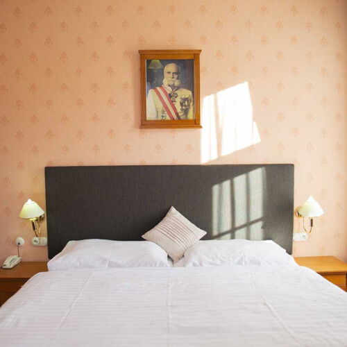 Zweibettzimmer mit Terasse