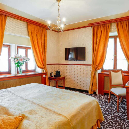 Junior Double Room (extra bed available)