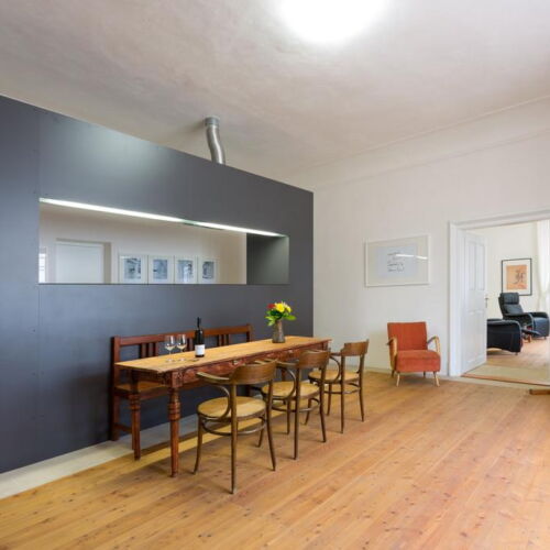 Zuhanyzós saját teakonyhával 2 fős apartman (pótágyazható)