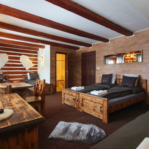 Pokoj se sprchou  pro 5 os.