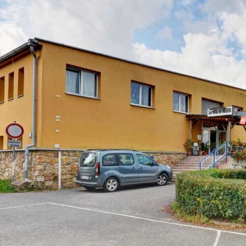 Apartament cu duș cu chicinetă proprie pentru 5 pers.