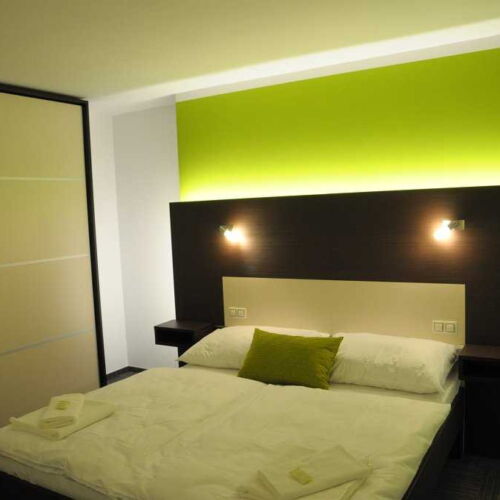 Twin Room with Shower