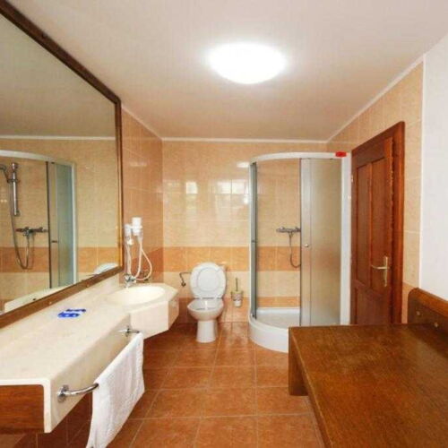 Standard Pokoj se sprchou pro 3 os.