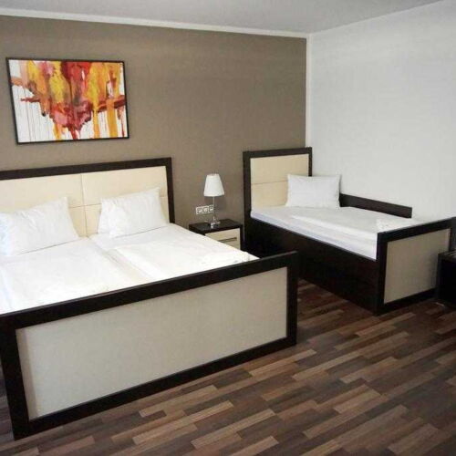 Pokój 2-osobowy z prysznicem (możliwa dostawka)