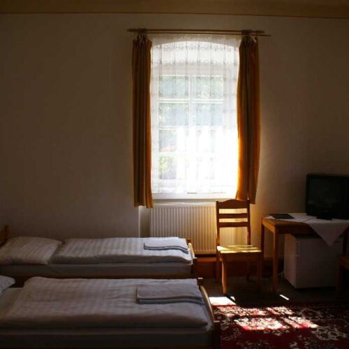 Pokoj se sprchou  pro 2 os.