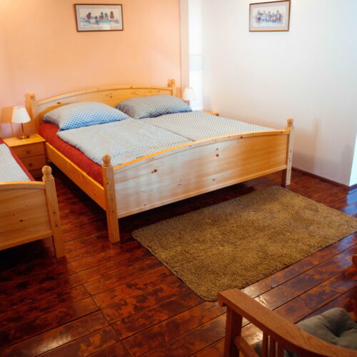 Pokoj se sprchou  pro 4 os.