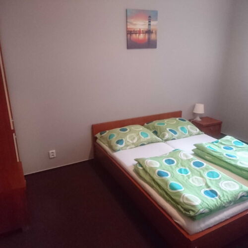 Pokoj se sprchou  pro 6 os.