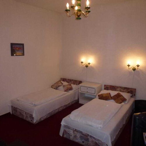 Pokoj se sprchou  pro 2 os.