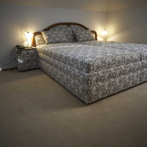 Camera tripla cu duș cu aer condiționat (se poate solicita pat suplimentar)