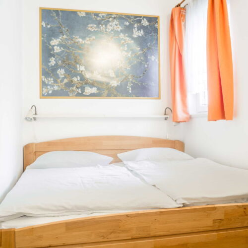 Apartament cu bucătărie proprie pentru 2 pers. (se poate solicita pat suplimentar)