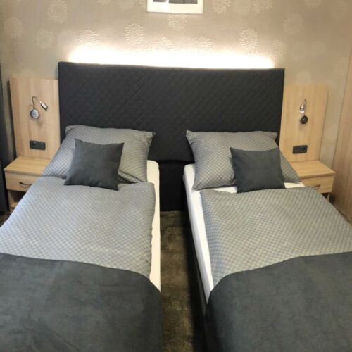 Pokoj se sprchou  pro 2 os.