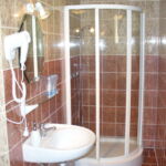 Camera single cu duș