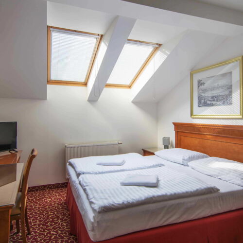 Apartman s klimatizací se sprchou pro 4 os. se 2 ložnicemi (s možností přistýlky)