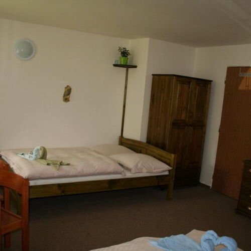 Pokoj se sprchou  pro 5 os.