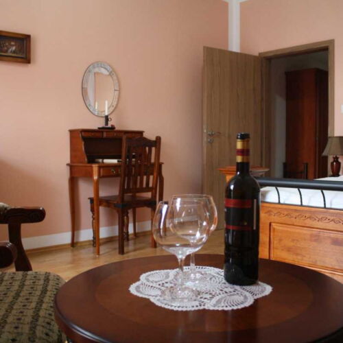 Apartment for 3 Persons with Shower and Kitchenette (extra bed available)