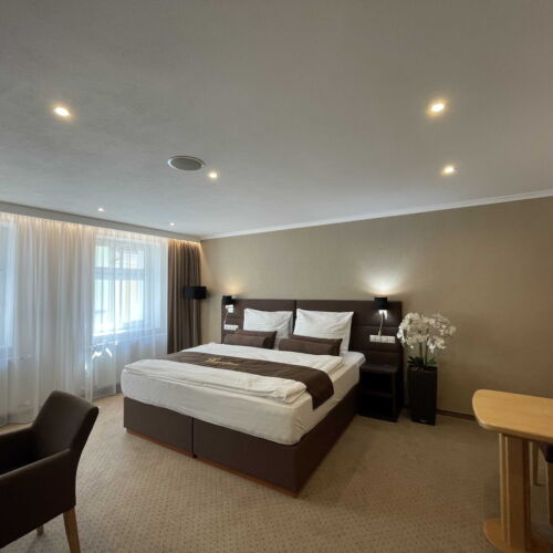 Apartament 3-osobowy z prysznicem z aneksem kuchennym (możliwa dostawka)