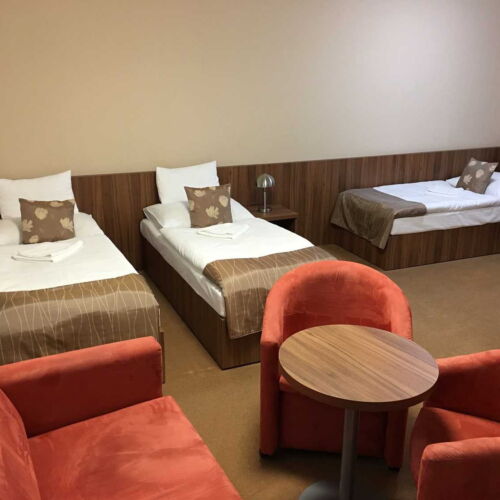 Standard Pokoj se sprchou pro 3 os. (s možností přistýlky)