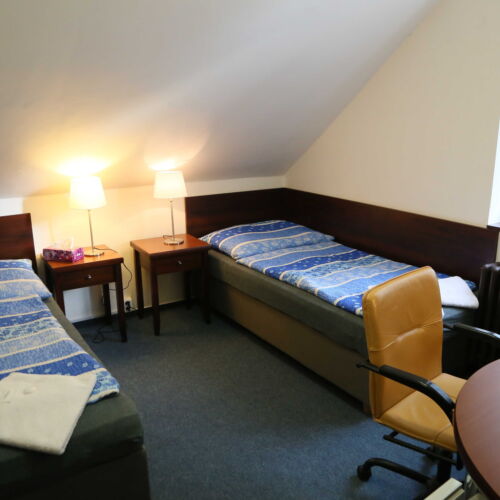 Pokoj s privátní koupelnou mimo pokoj  pro 2 os.