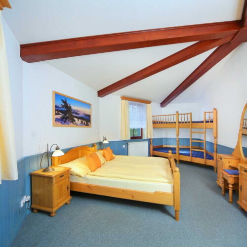 Studio Quadruple Room