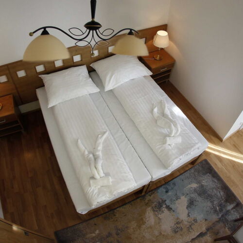 Pokoj bezbariérový se sprchou pro 2 os.