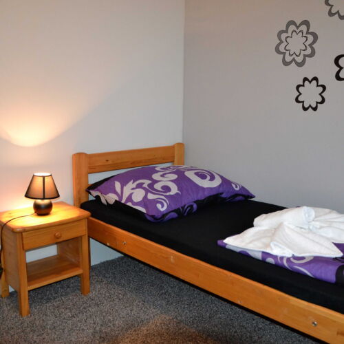 Camera single cu duș