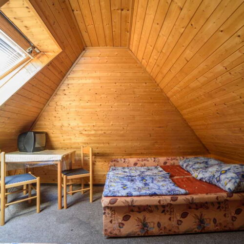 Apartman se sprchou s vlastní kuchyňkou pro 6 os.