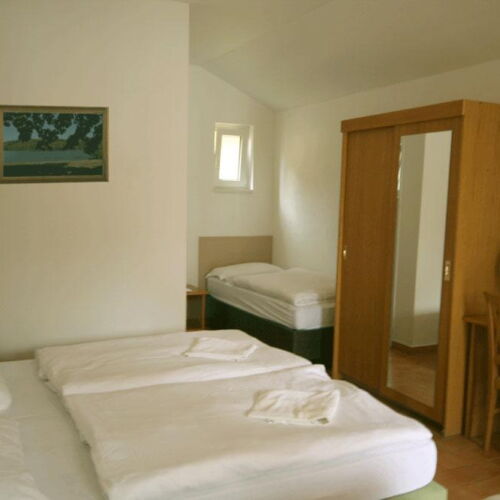 Bungalow 4-osobowy Standard z prysznicem