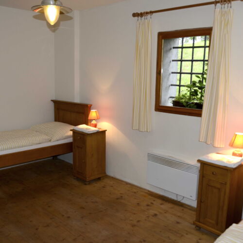 Pokoj bezbariérový se sprchou pro 2 os.