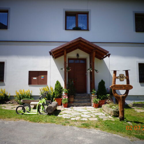 Apartament cu duș cu chicinetă proprie pentru 6 pers. (se poate solicita pat suplimentar)