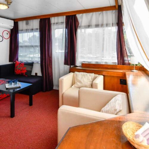 Apartament 4-osobowy z balkonem z klimatyzacją z 2 pomieszczeniami sypialnianymi