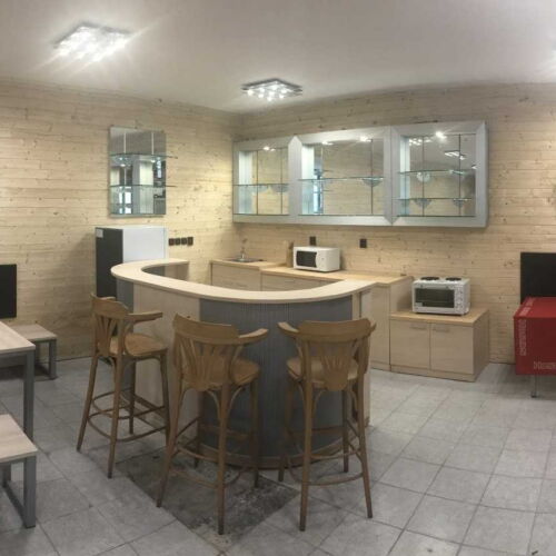 Apartman se sprchou s vlastní kuchyňkou pro 11 os.