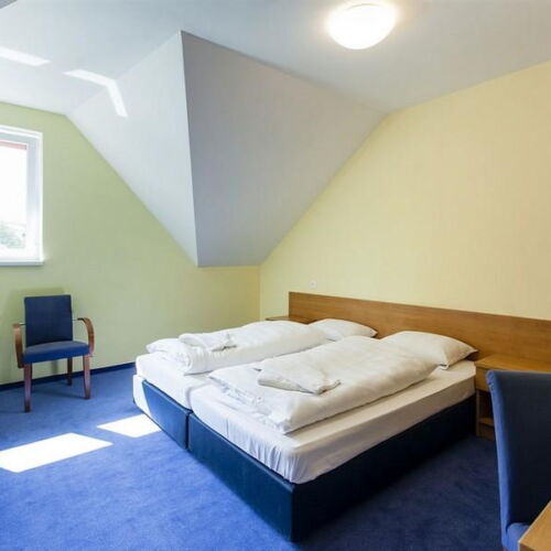 Pokoj se sprchou  pro 4 os.