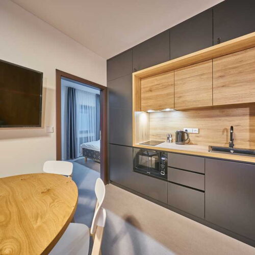 Apartament cu duș cu bucătărie proprie pentru 2 pers. (se poate solicita pat suplimentar)