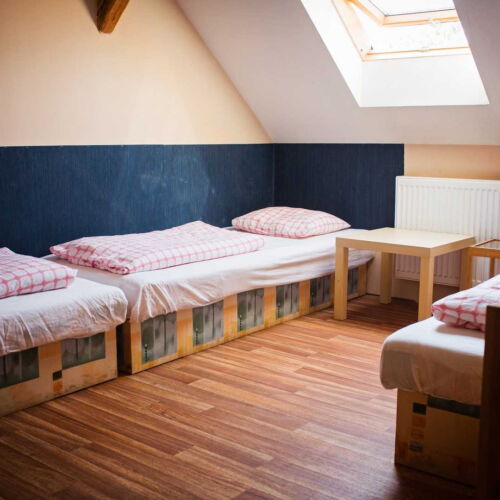 Pokoj se sprchou  pro 3 os.