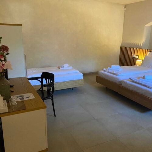 Pokoj bezbariérový  pro 3 os.